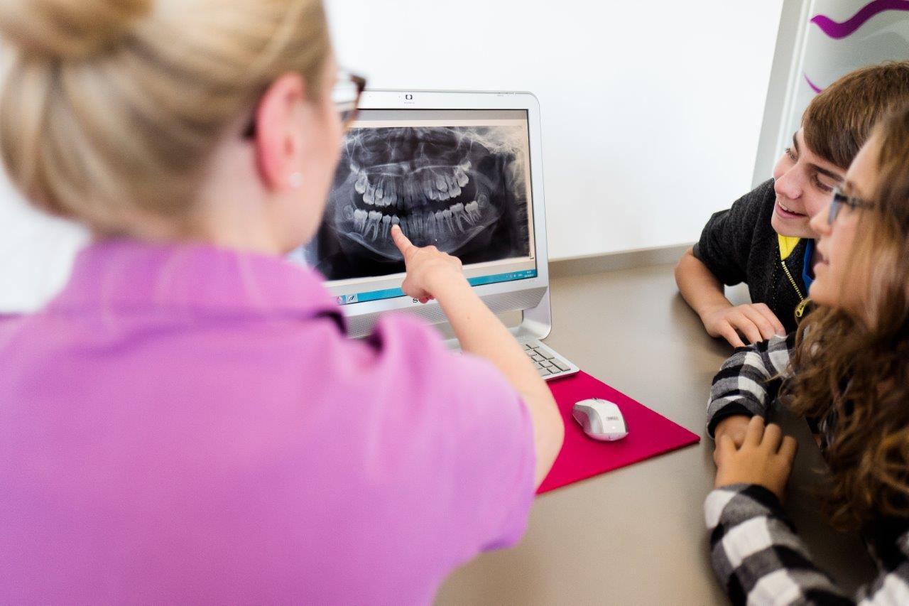 Kieferorthopädie-Dr-Jana-Wachter-1630307-hires